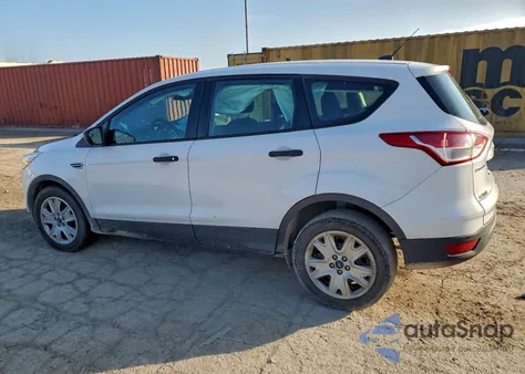 2015 Ford Escape S z USA, uszkodzony, nr VIN 1FMCU0F70FUB15488